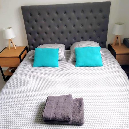 Chambre Et Salle De Bain De Privee Proche De Pau Bizanos Kültér fotó